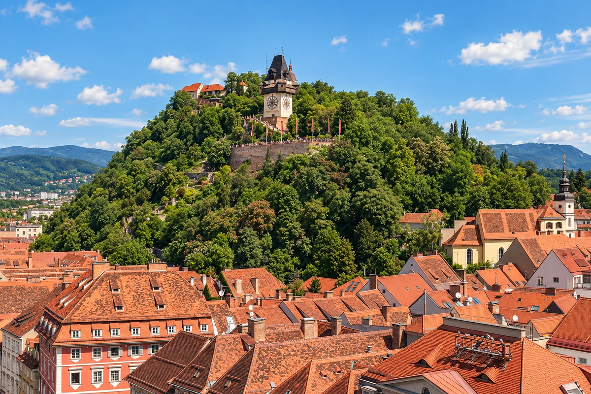 Uhrturm op de Schlossberg in Graz.